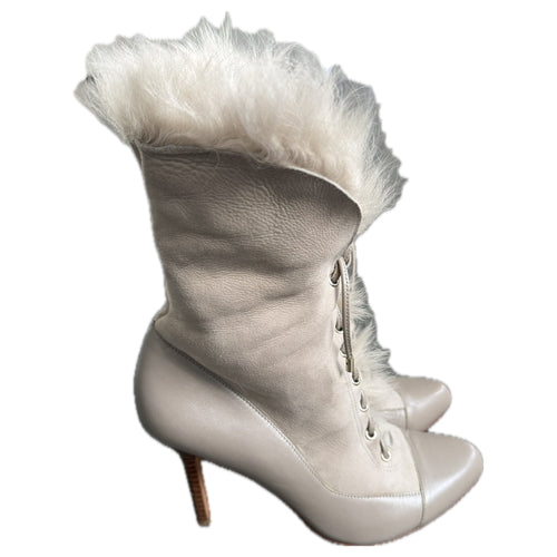 Fur heels