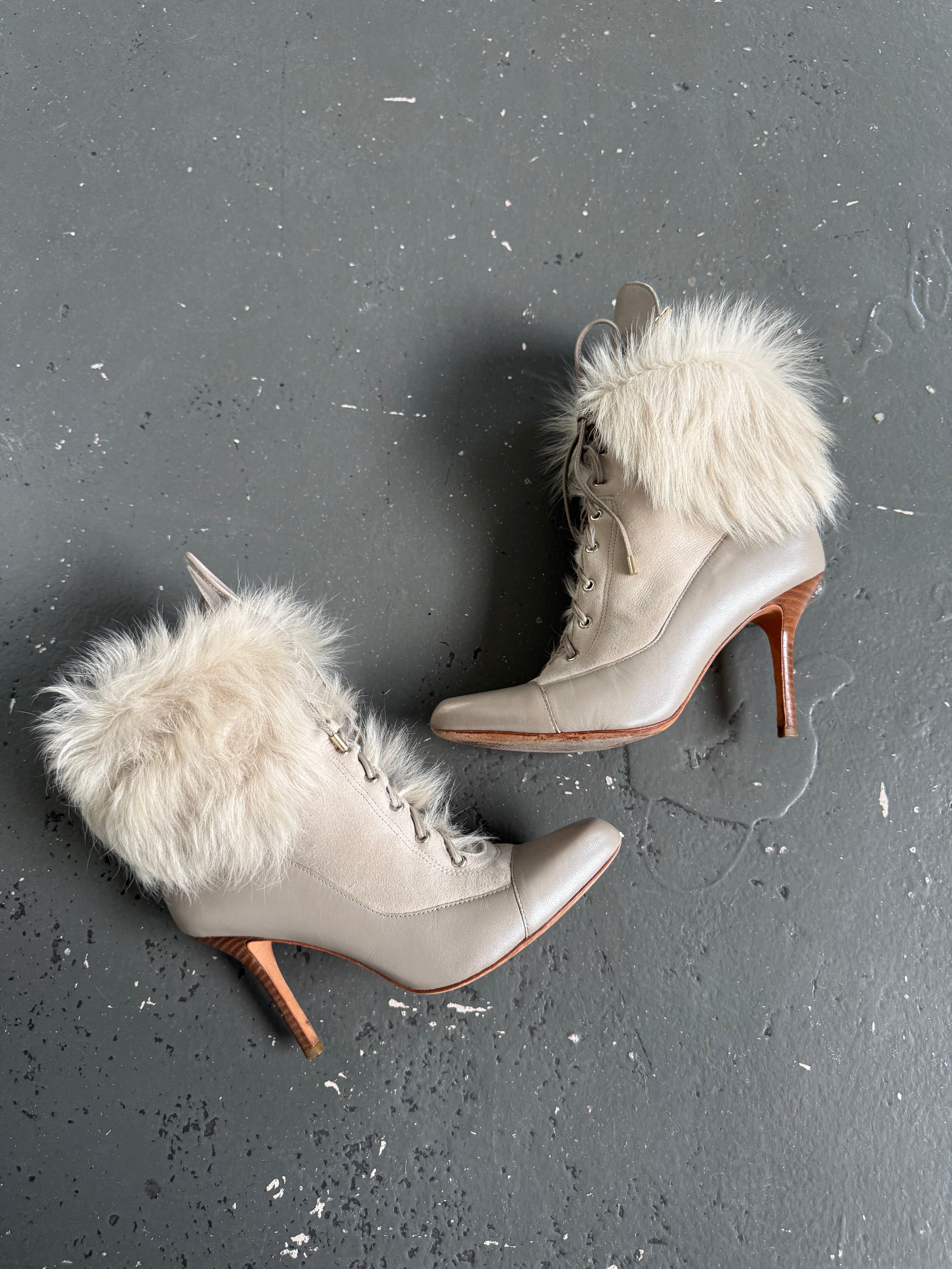 Fur heels