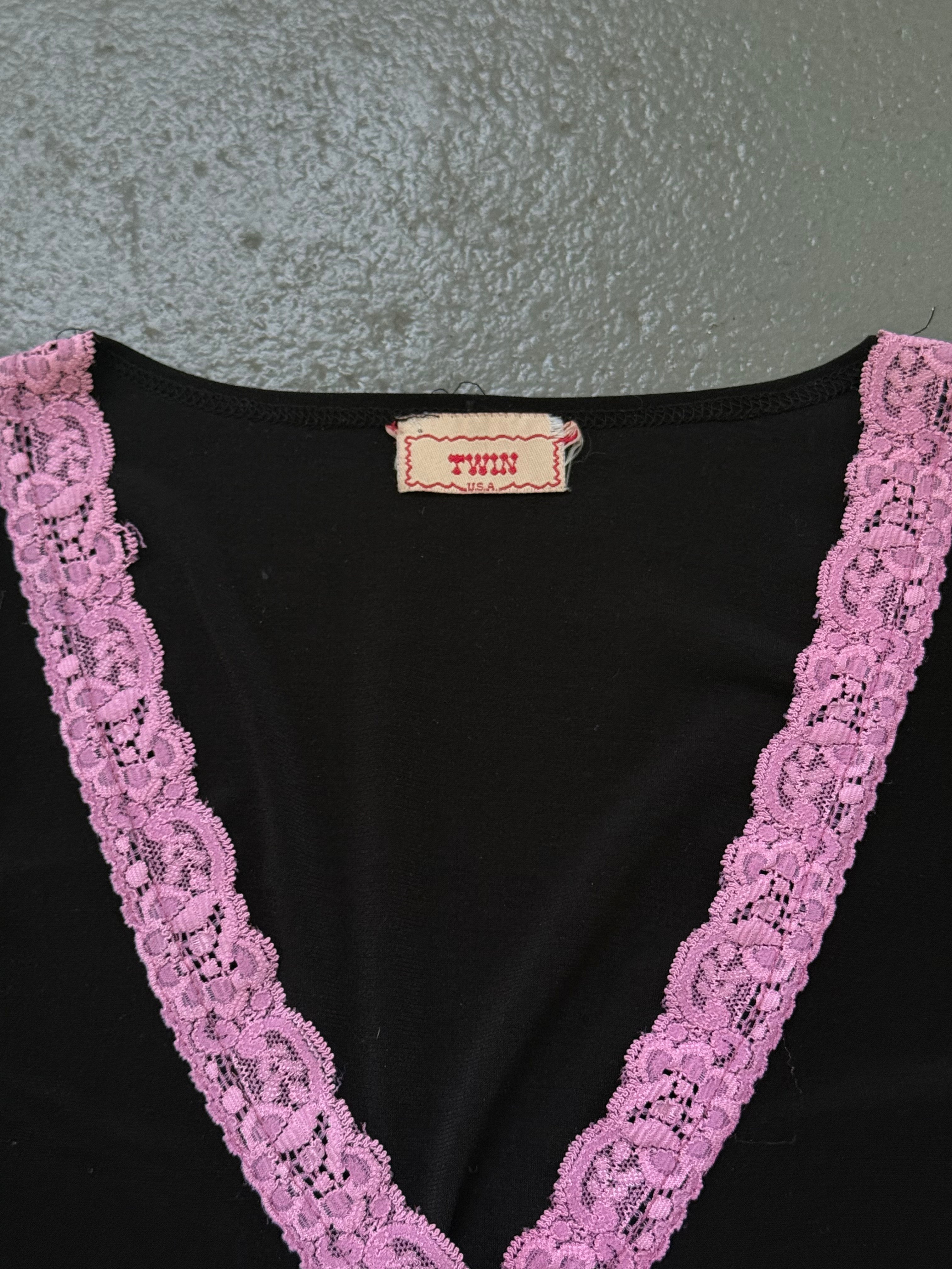 Vintage 3/4 sleeve lace top
