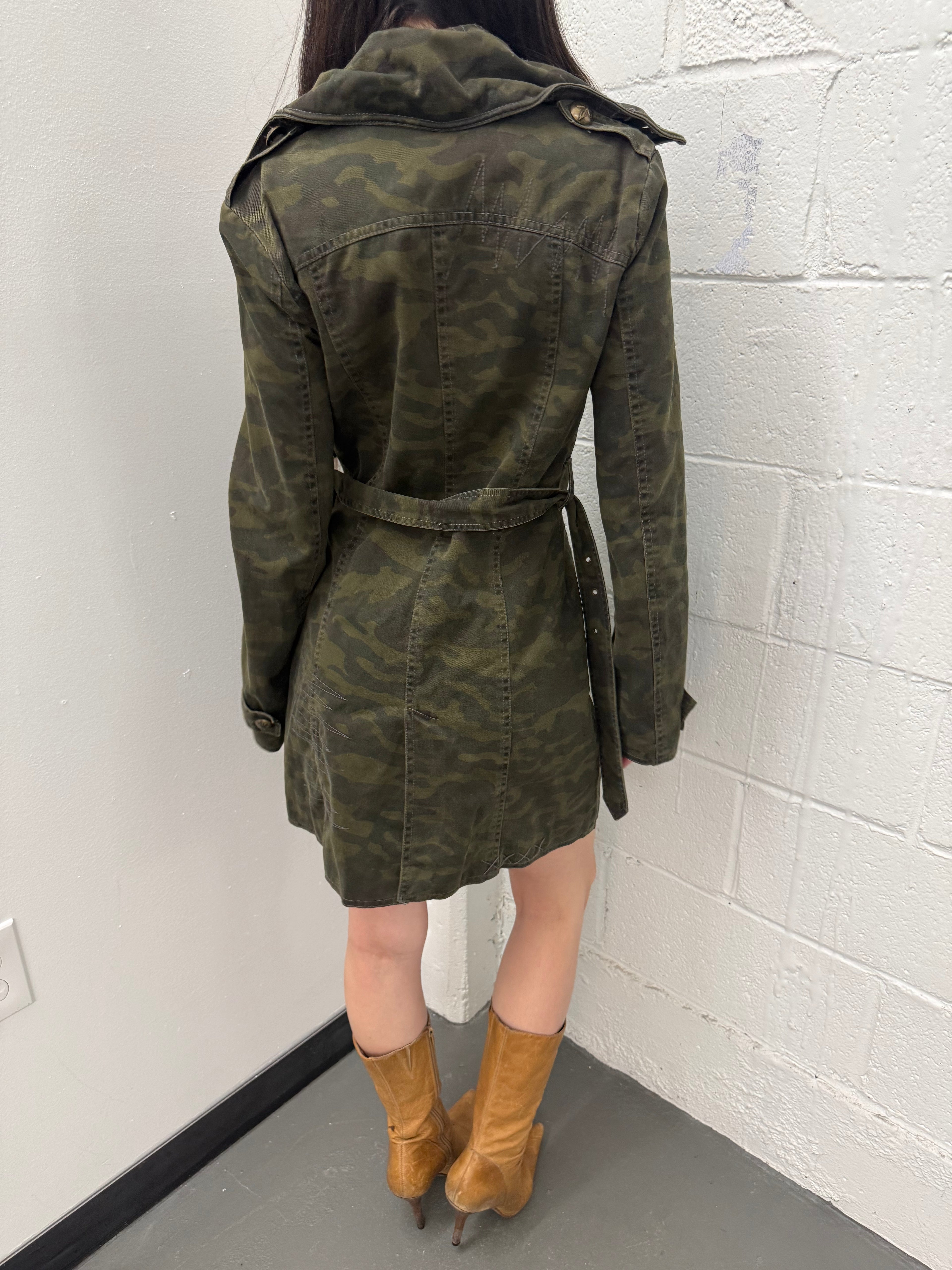 Y2K camo fireman clasp coat