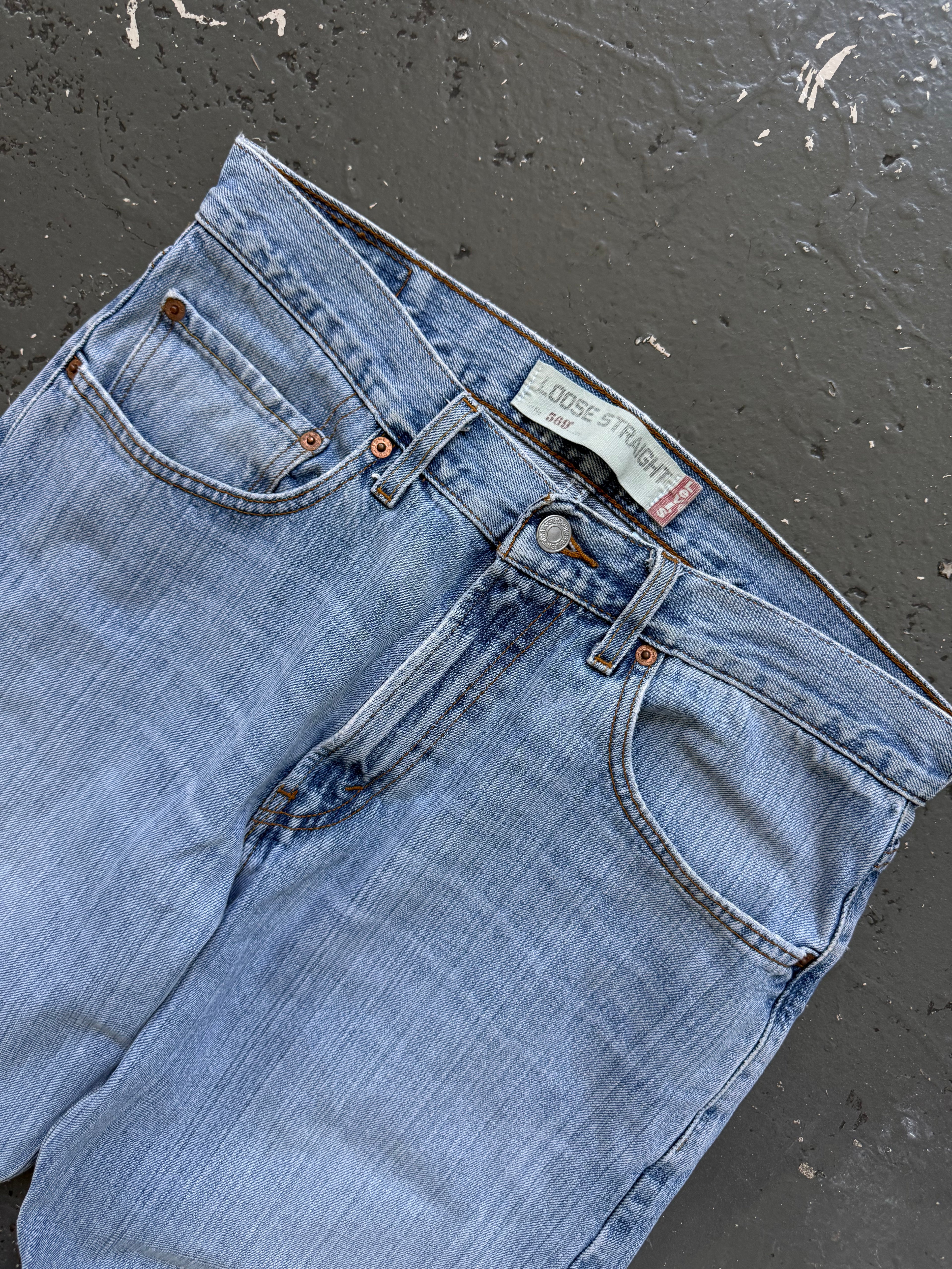 Vintage Levi's 569 jeans