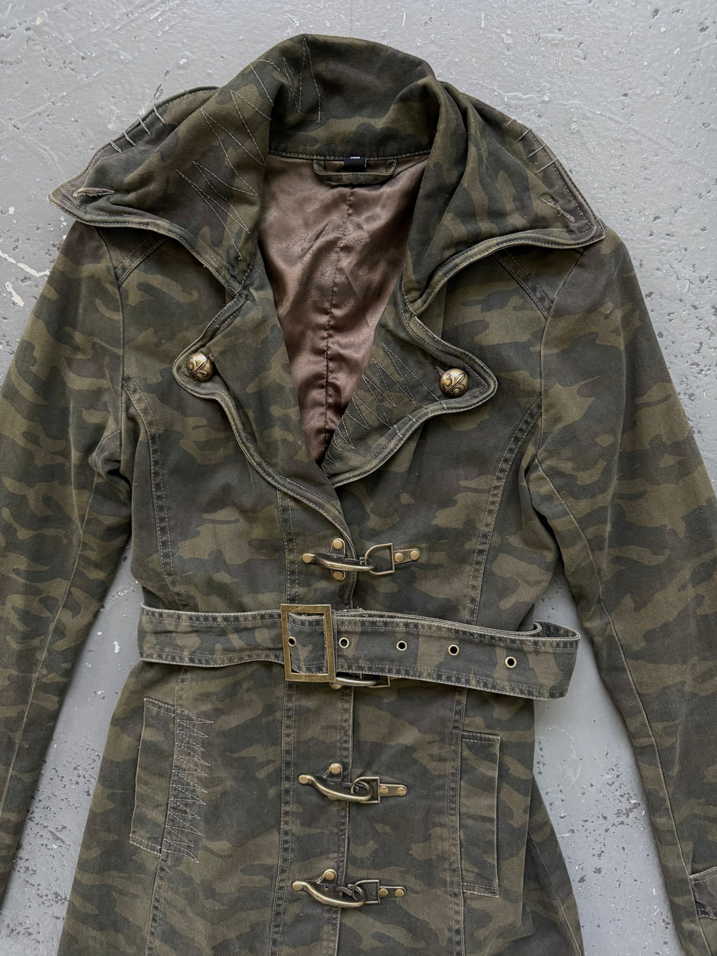 Y2K camo fireman clasp coat