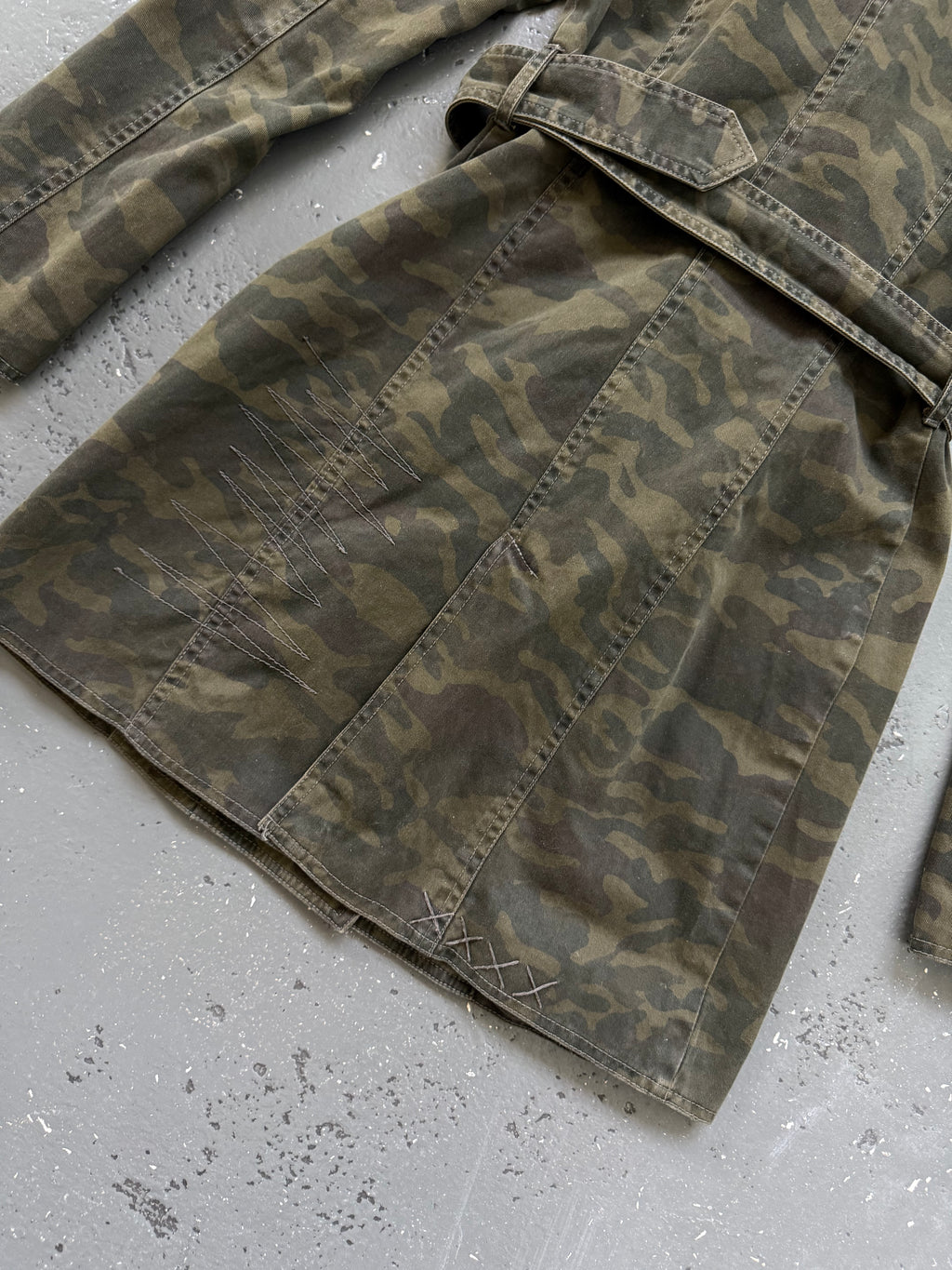 Y2K camo fireman clasp coat