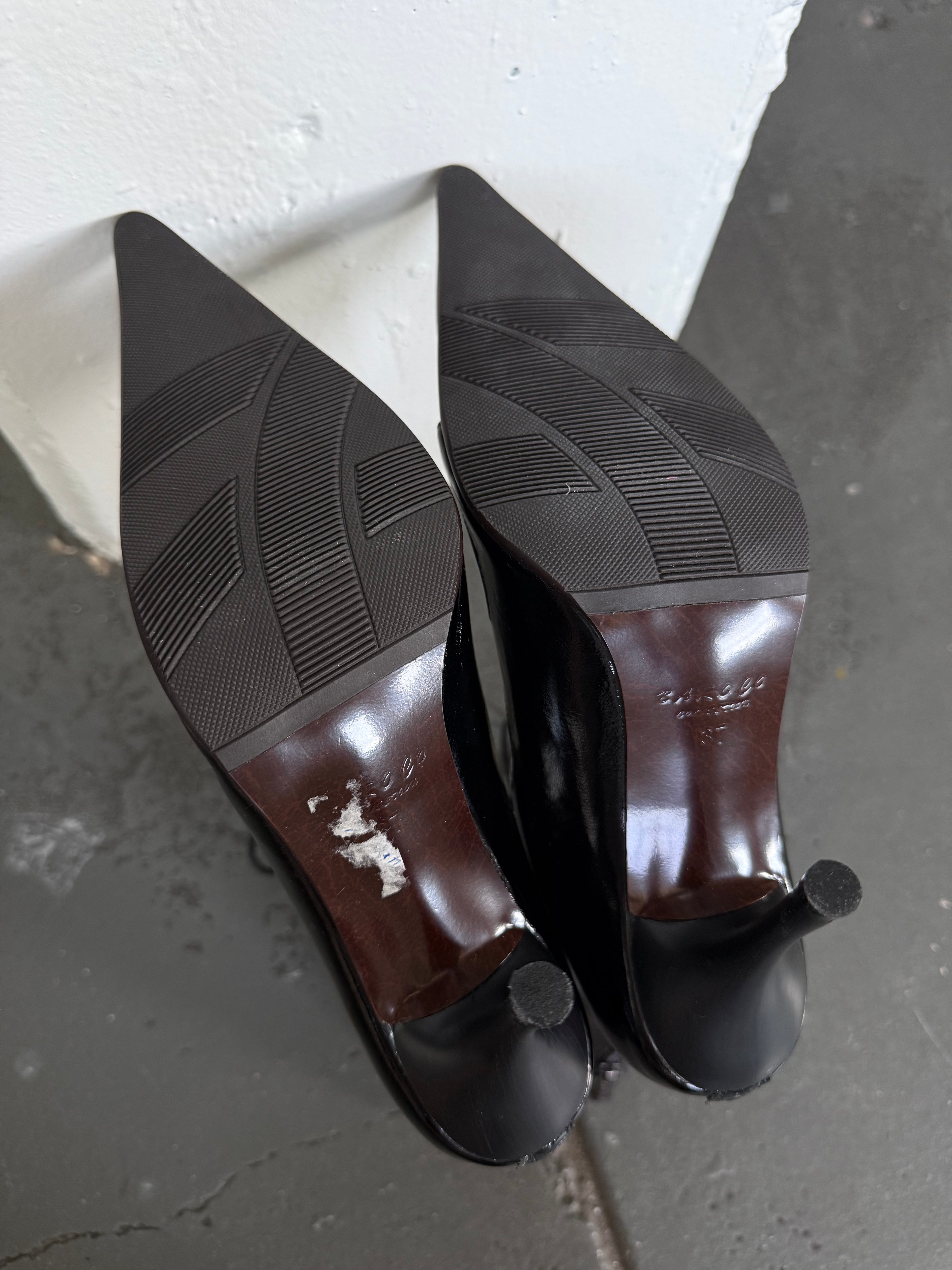 Vintage moto style heeled boots