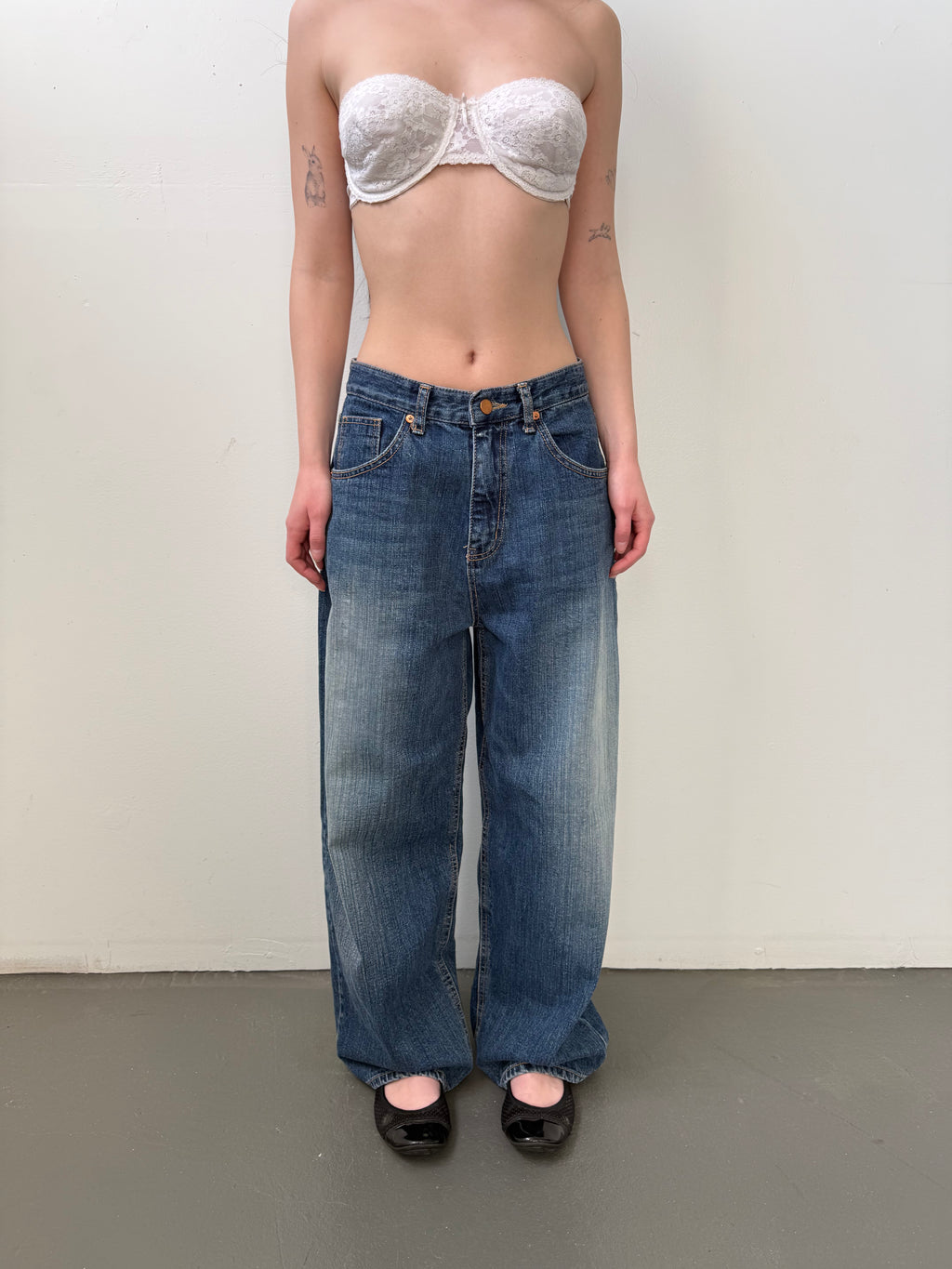 2000's baggy jeans