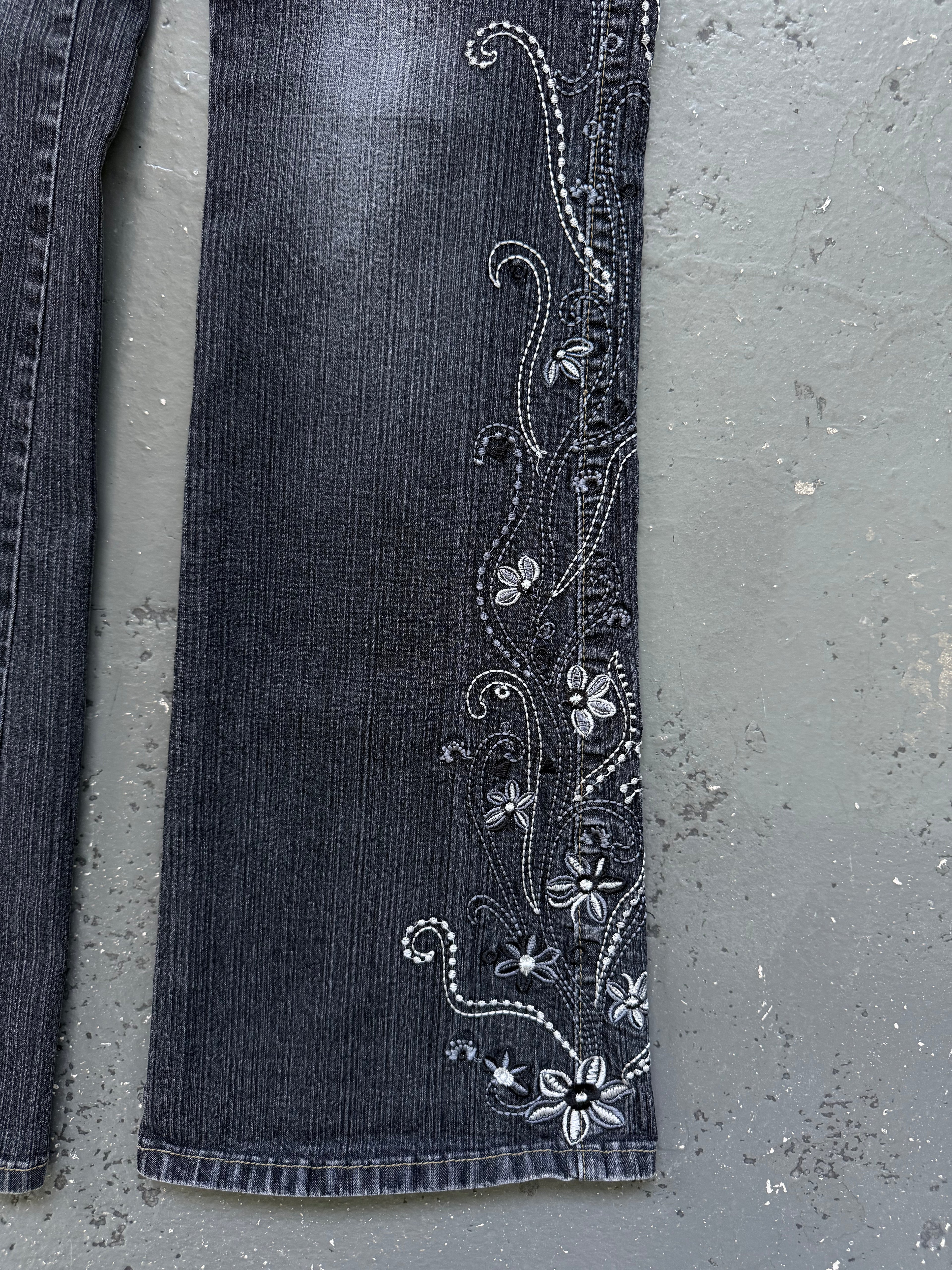 Vintage low waisted jeans