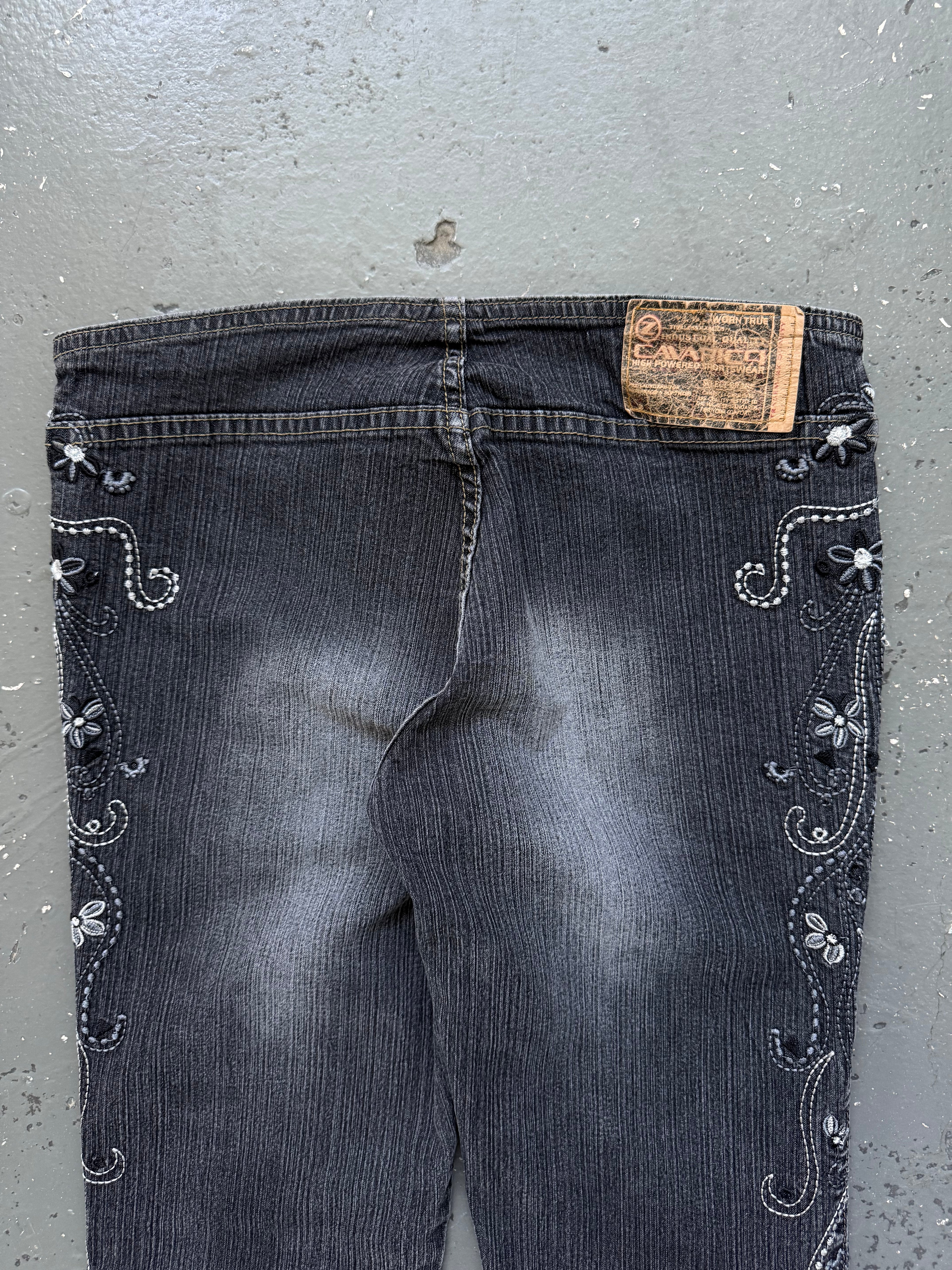 Vintage low waisted jeans