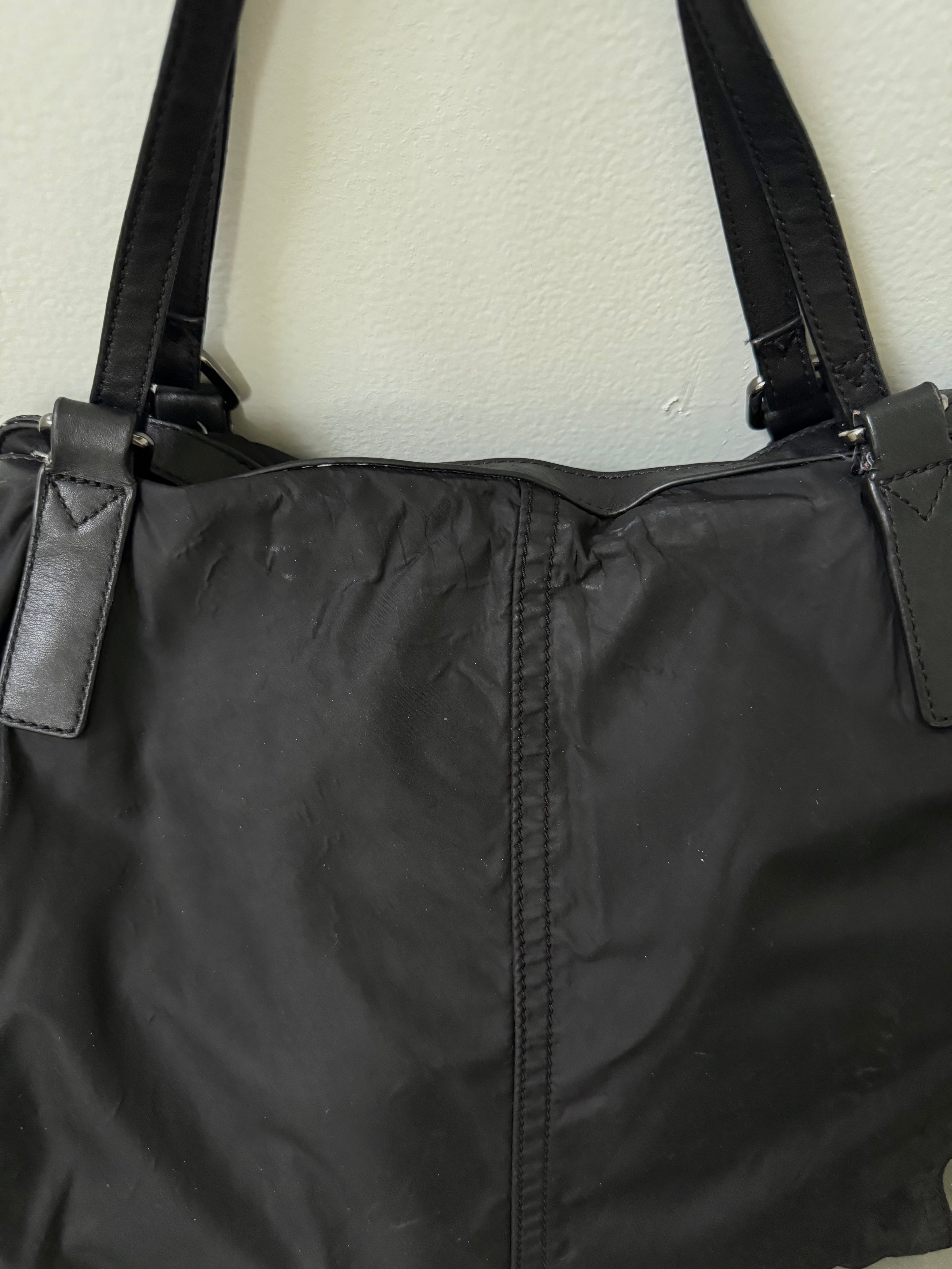 Burberry Buckleigh tote bag