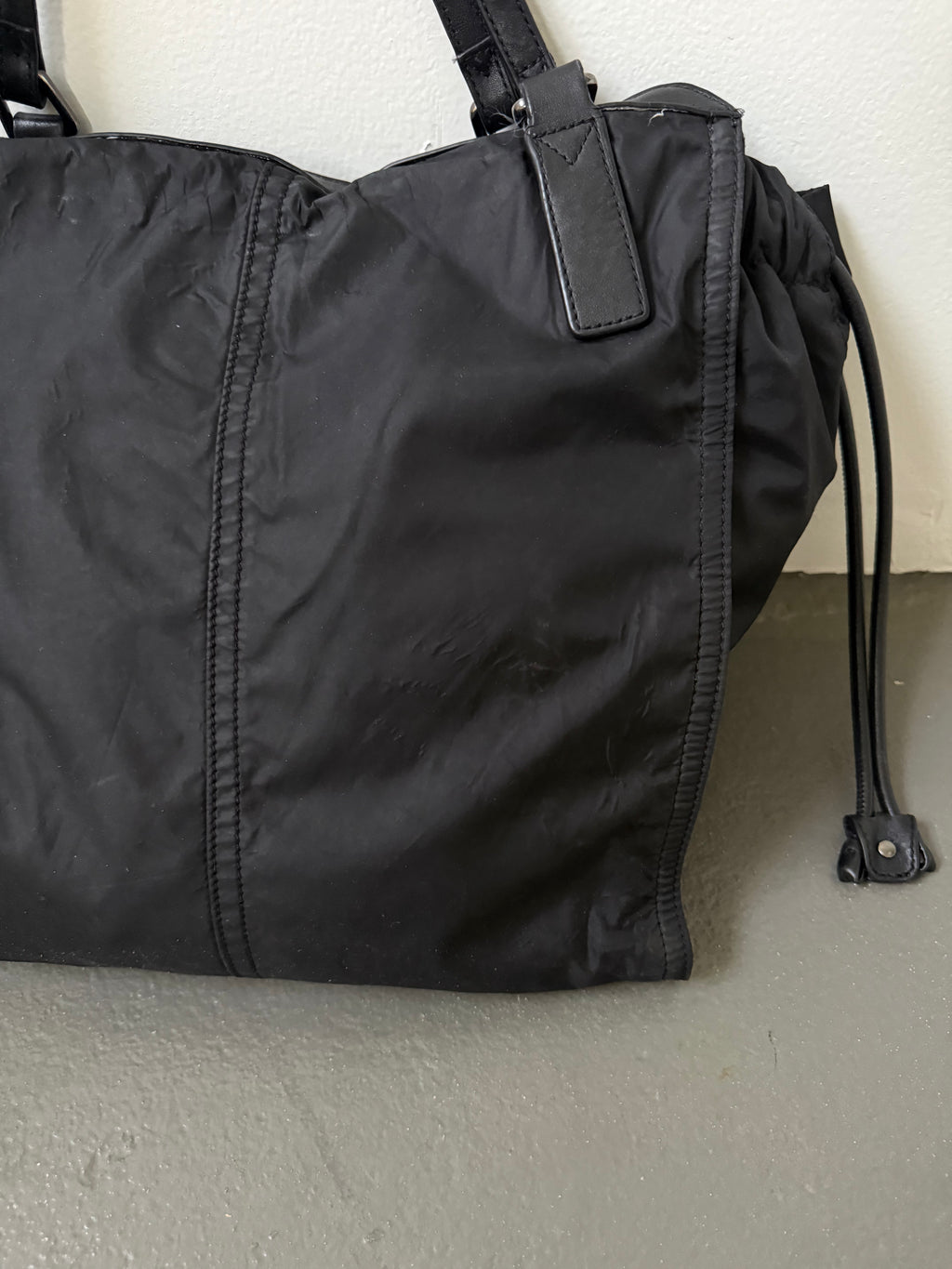 Burberry Buckleigh tote bag