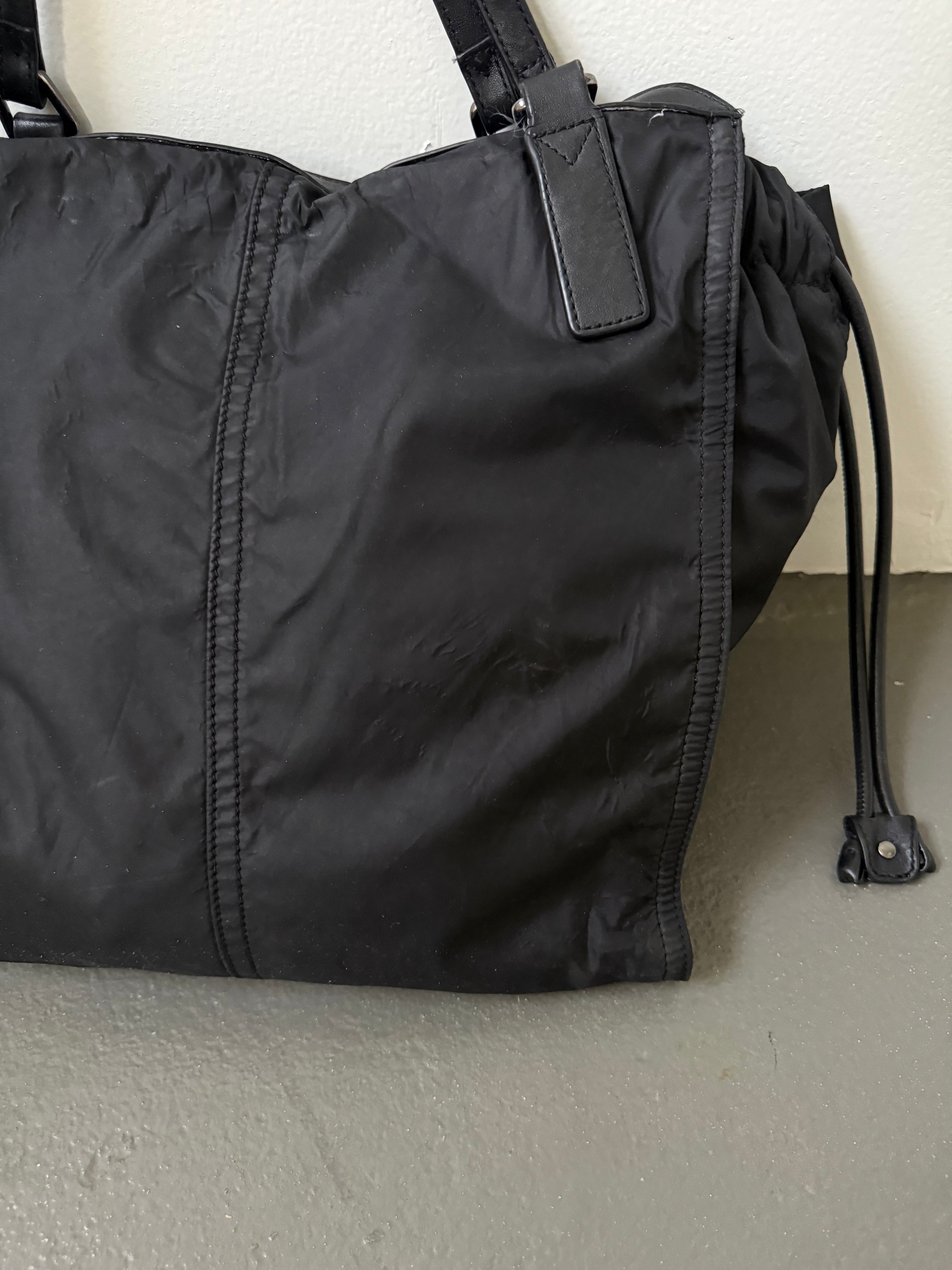 Burberry Buckleigh tote bag