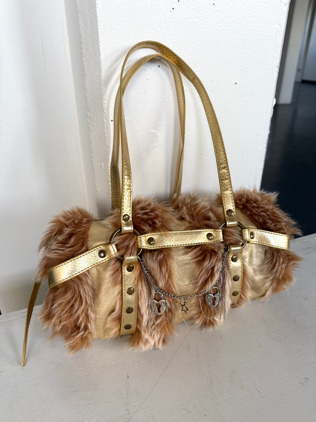 Vintage faux fur bag