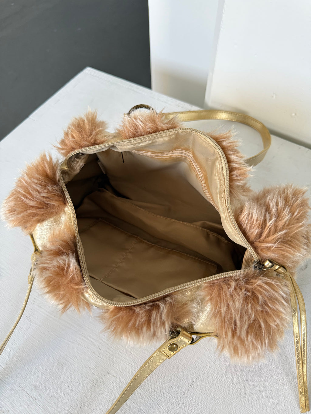 Vintage faux fur bag